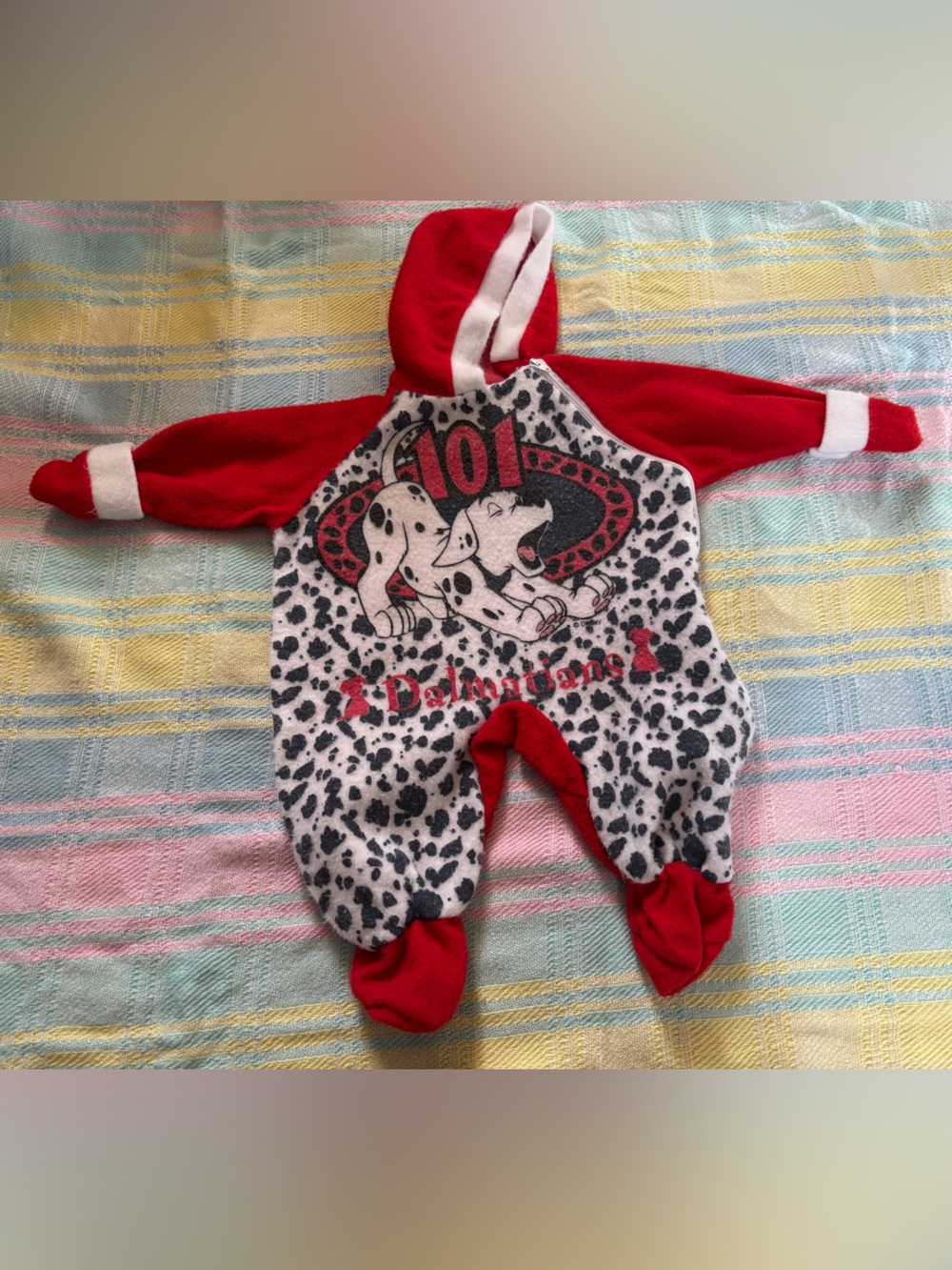🔴 3/6 month vintage Disney 101 Dalmatian one piece suit